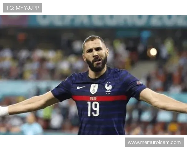 格列兹曼 vs 本泽马:国家队进攻角色与效率对比 格列兹曼 vs 本泽马:国家队进攻角色与效率对比